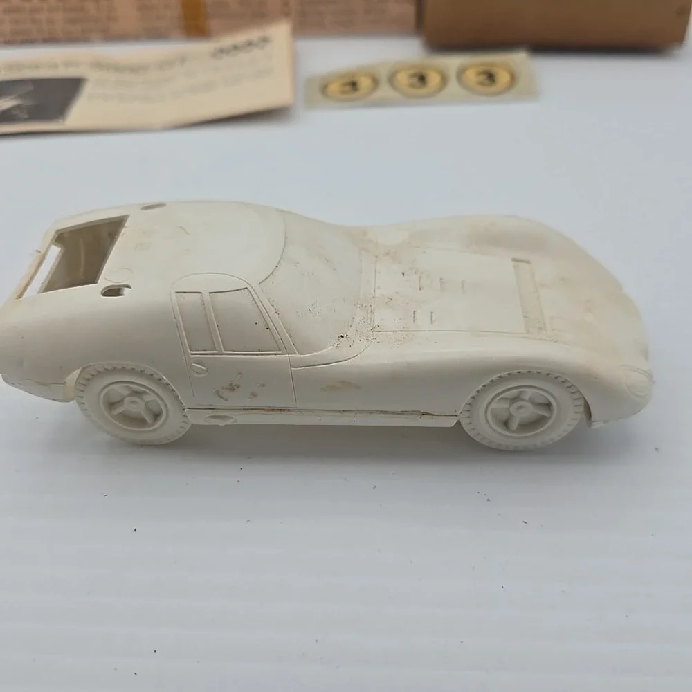 Hawk 1/32 Scale‎ Maserati 5000 GT Car  Model Kit